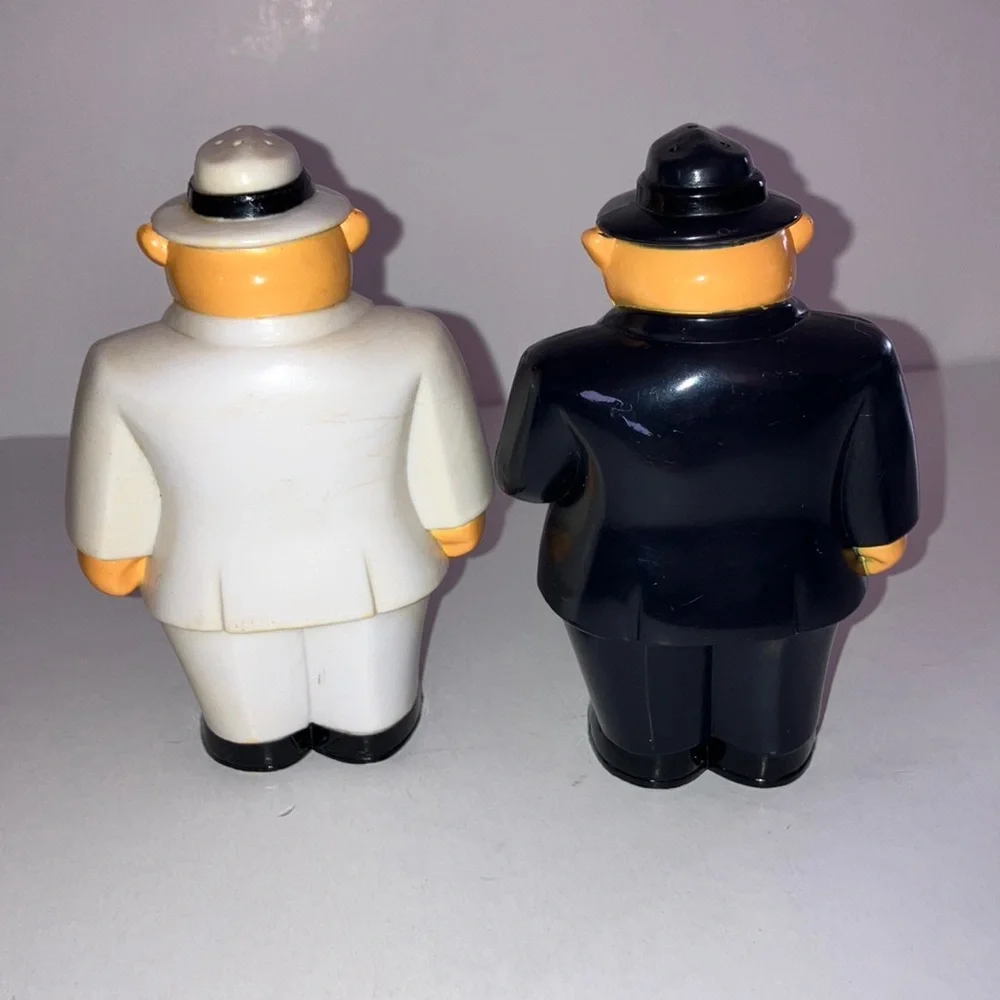 1993 Camel Salt‎ and Pepper Collectible Shakers